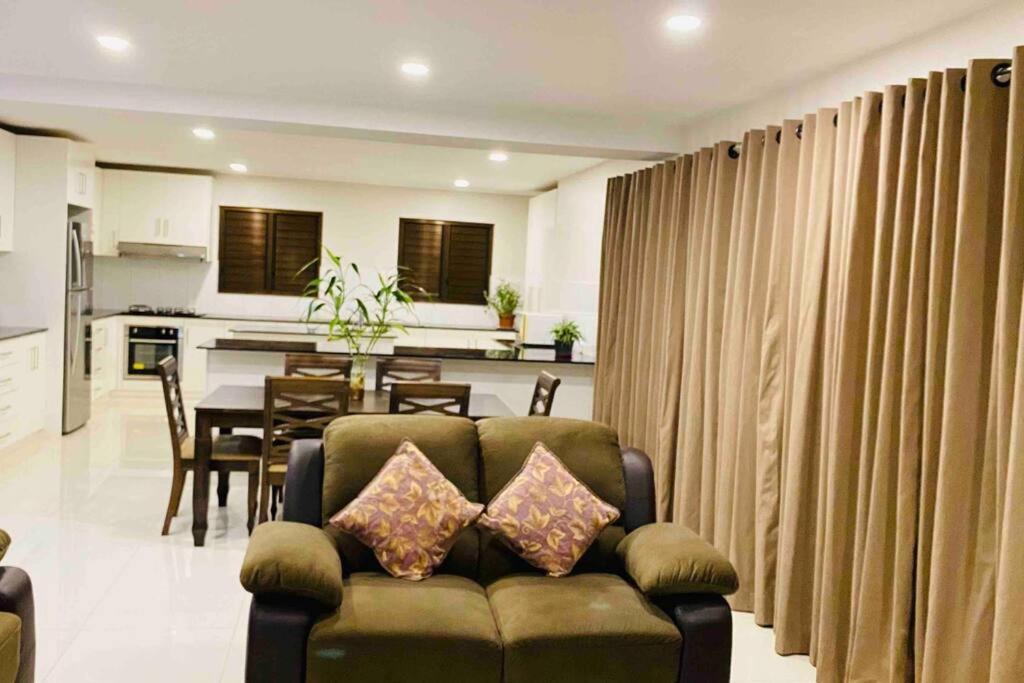 Lovely 4-Bedroom Holiday Home With Free Parking. Lautoka Exterior photo