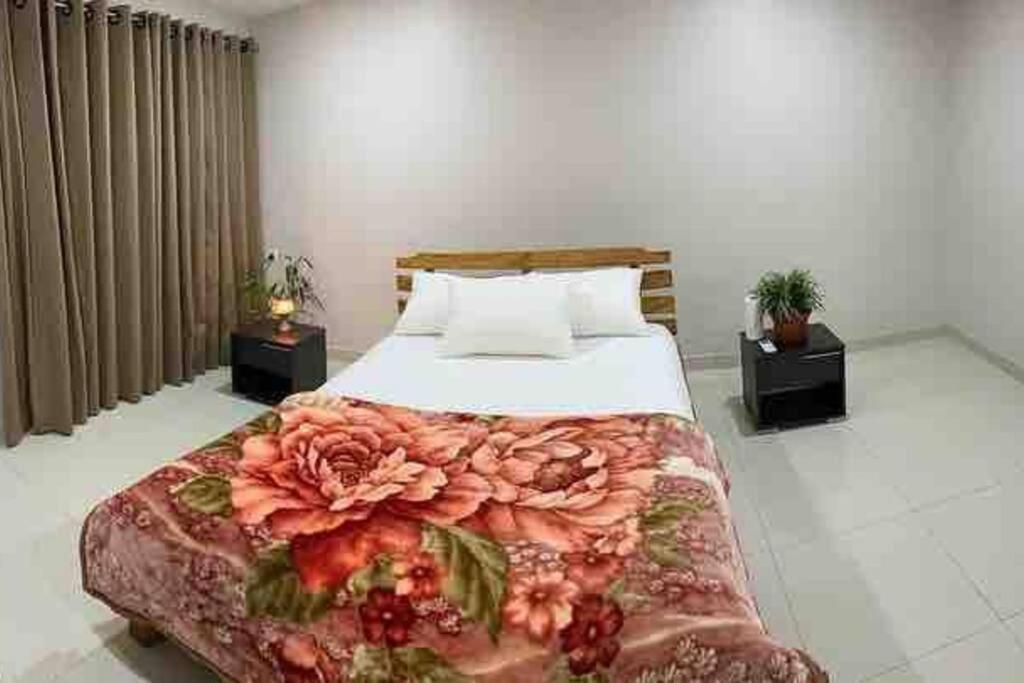 Lovely 4-Bedroom Holiday Home With Free Parking. Lautoka Exterior photo